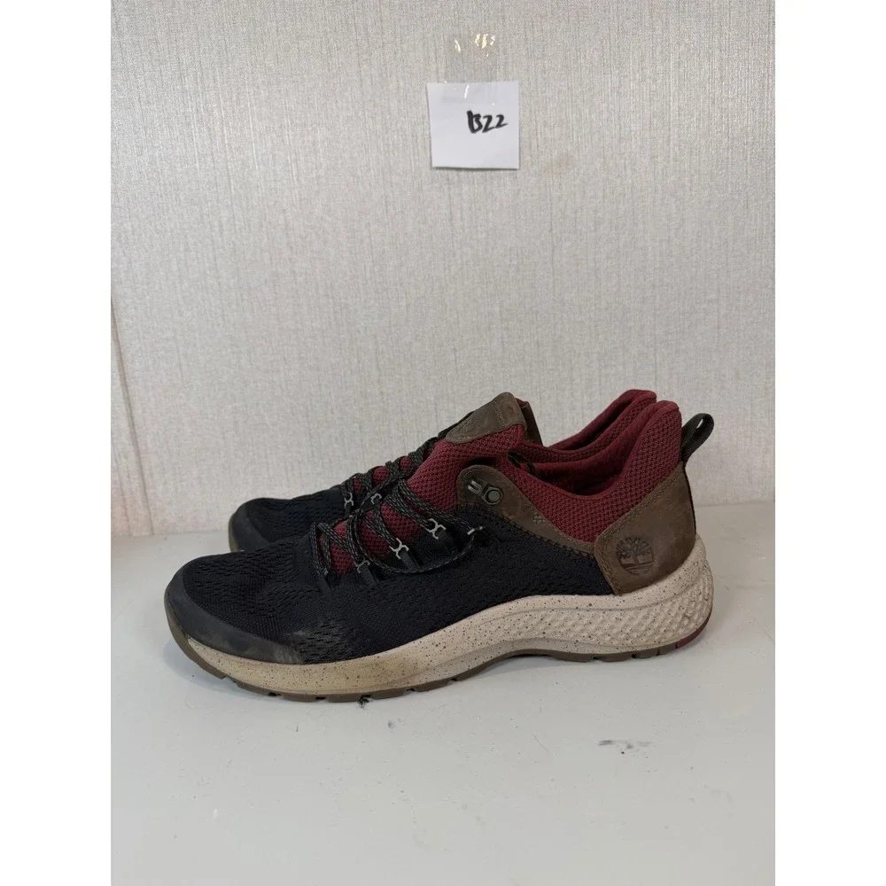 TIMBERLAND MEN'S FLYROAM TRAIL‎ LOW SNEAKERS size 10.5 color black and burgundy
